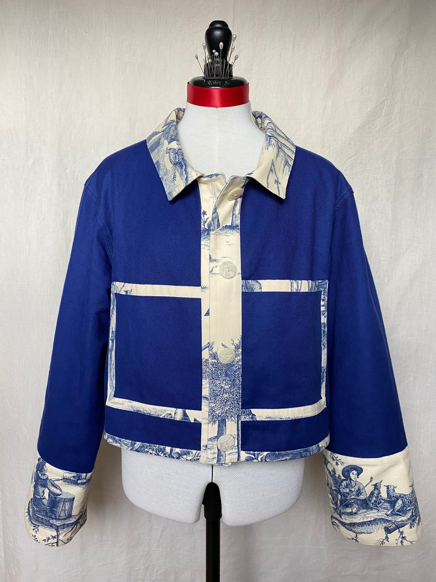 Veste de travail upcyclé - Toile de coton bleu et toile de Jouy - Taille unique