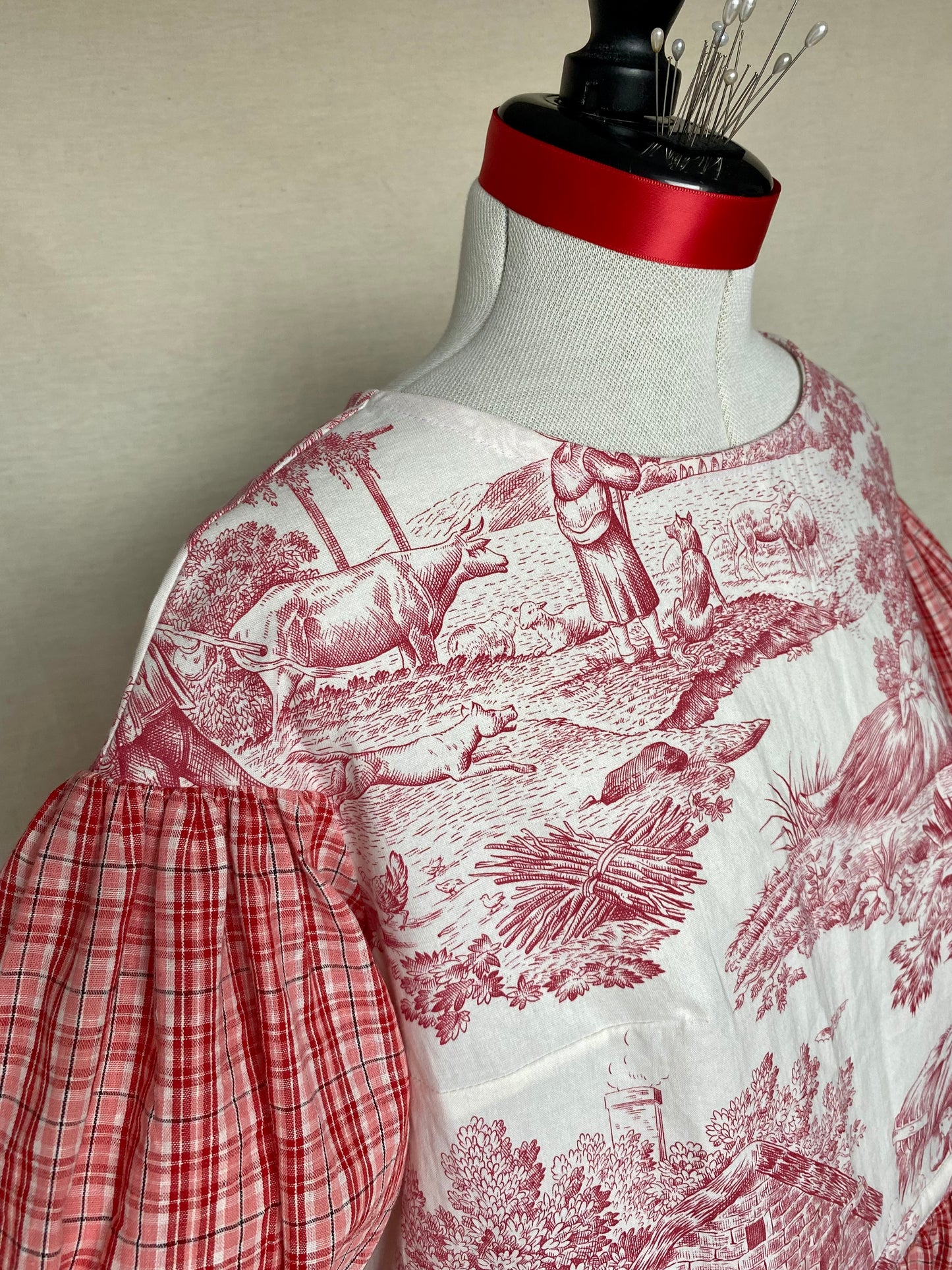 Blouse Lilial - Toile de Jouy rouge et carreaux rose et rouge - Taille 1