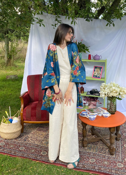 Kimono Damascena - Bleu cobalt motifs de roses - Taille unique